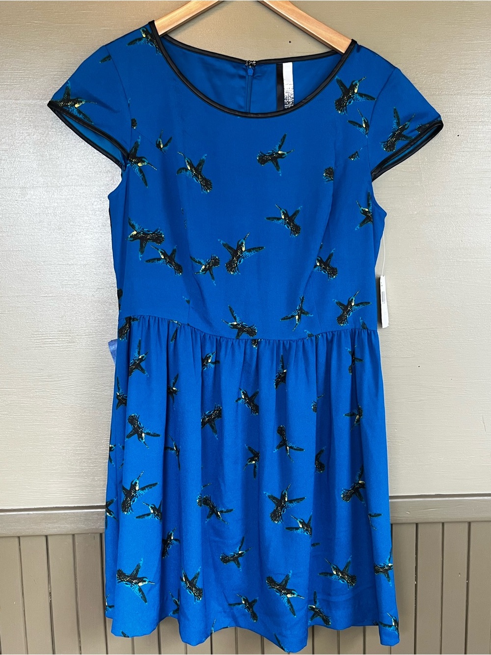 Kensie Hummingbird Print Short Sleeve Skater Dress NWT